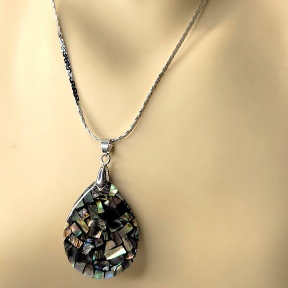 Genuine Abalone Shell Pendant Necklace Teardrop Abalone Pendant Oval Pendant - Picture 2 of 5